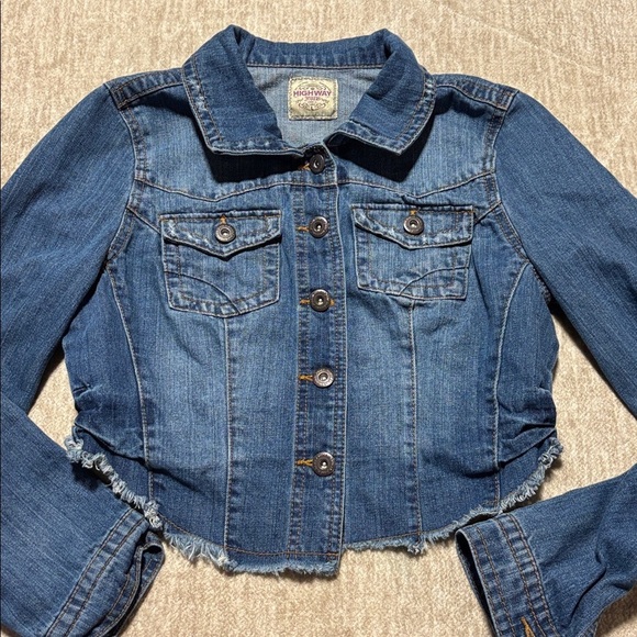 Highway Jeans Jackets & Blazers - Large women's Highway Jeans brand cropped distressed Blue Jean Jacket